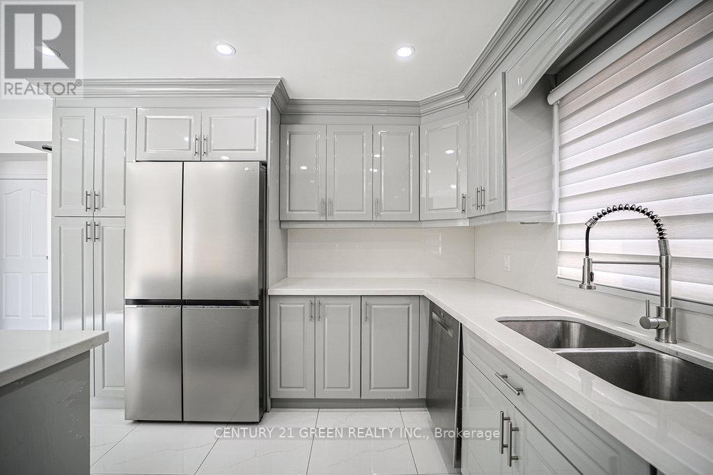 Photo 8 of 236 Ingleton Boulevard, Toronto ON