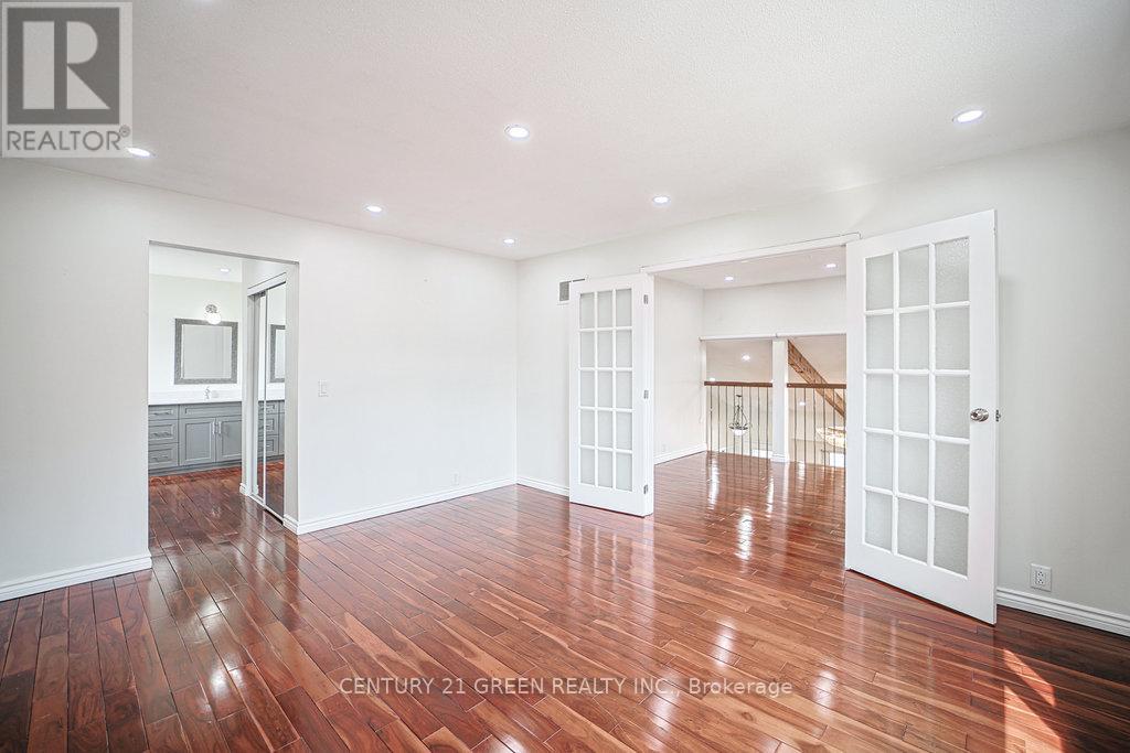 Photo 11 of 236 Ingleton Boulevard, Toronto ON