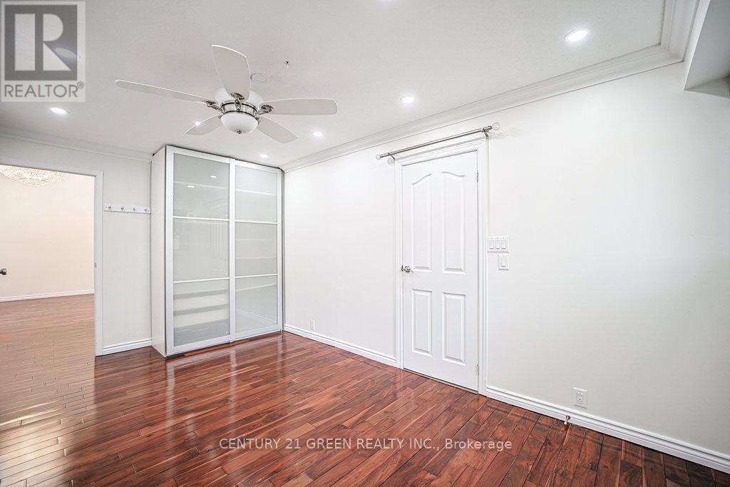 Photo 32 of 236 Ingleton Boulevard, Toronto ON