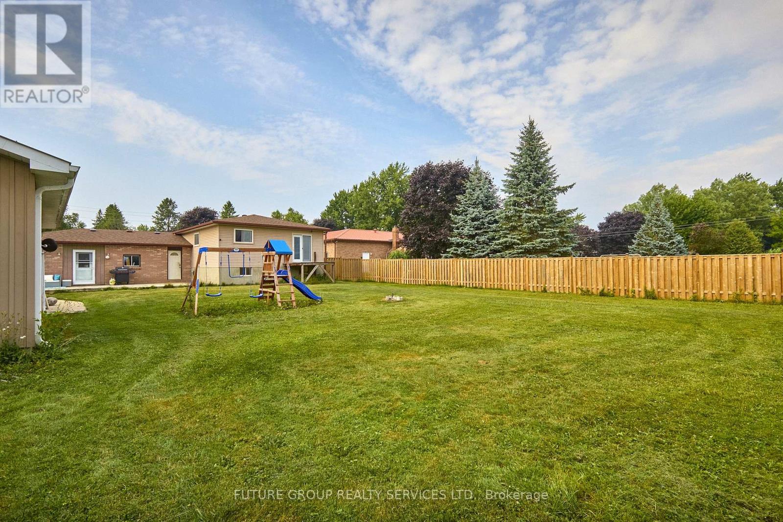 Photo 26 of 5 Burke Street, Georgina ON