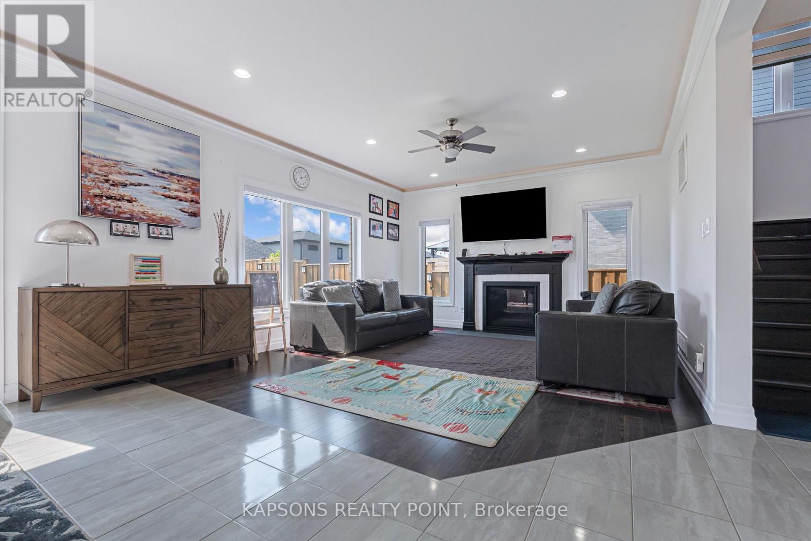 Photo 22 of 2059 Bakervilla Street, London South ON