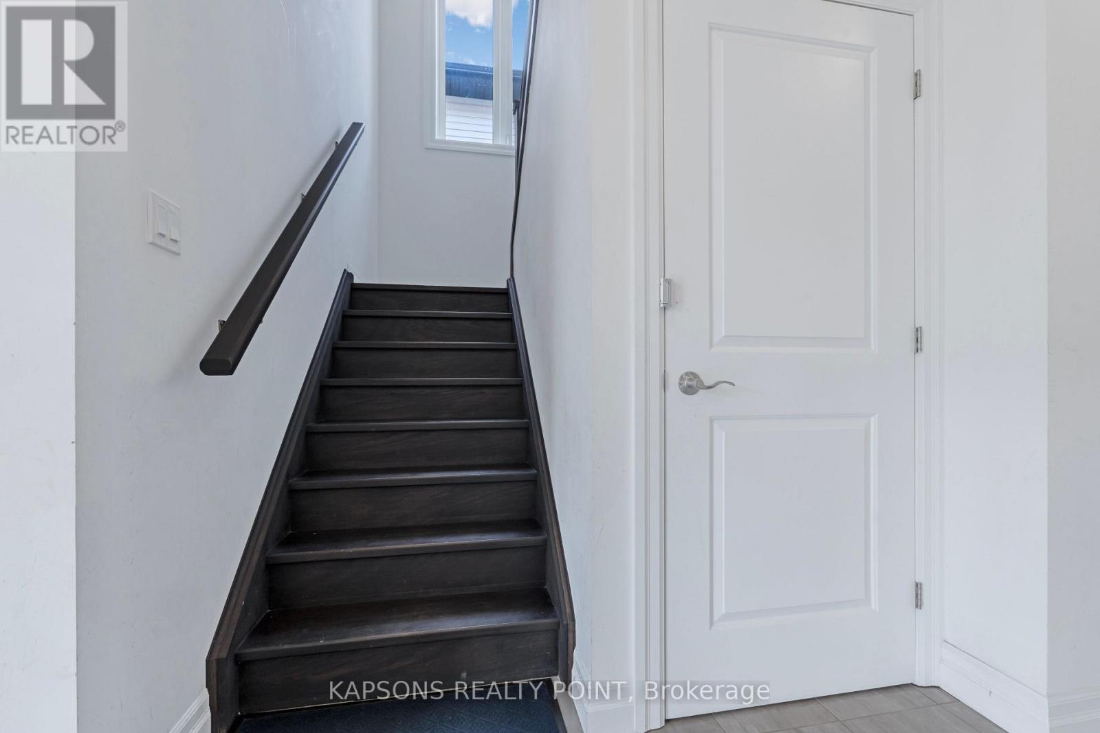 Photo 23 of 2059 Bakervilla Street, London South ON