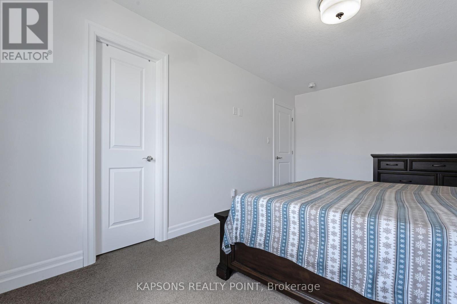 Photo 28 of 2059 Bakervilla Street, London South ON