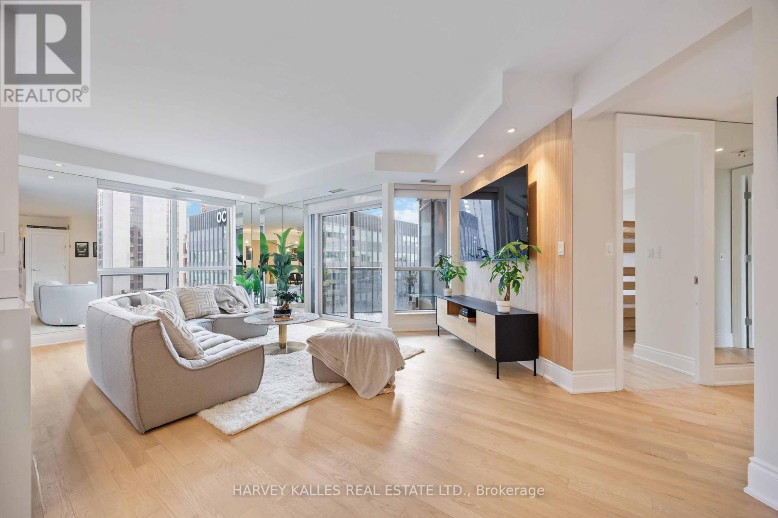 Photo 45 of 1403 10 Bellair Street, Toronto ON