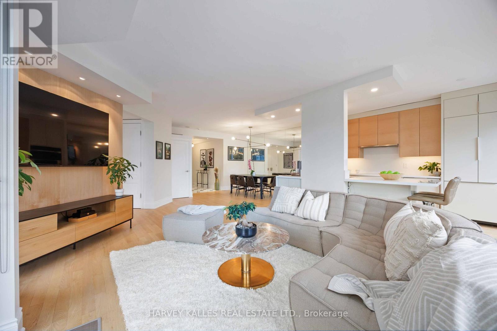 Photo 35 of 1403 10 Bellair Street, Toronto ON