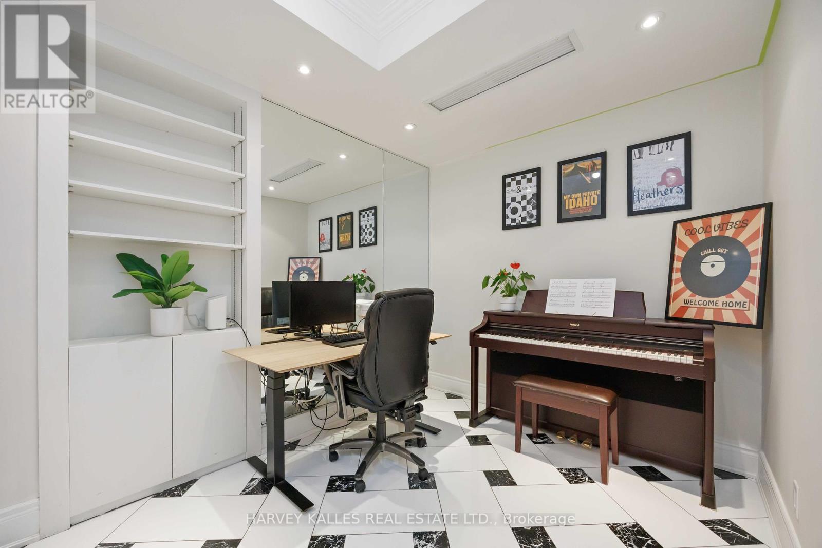 Photo 21 of 1403 10 Bellair Street, Toronto ON