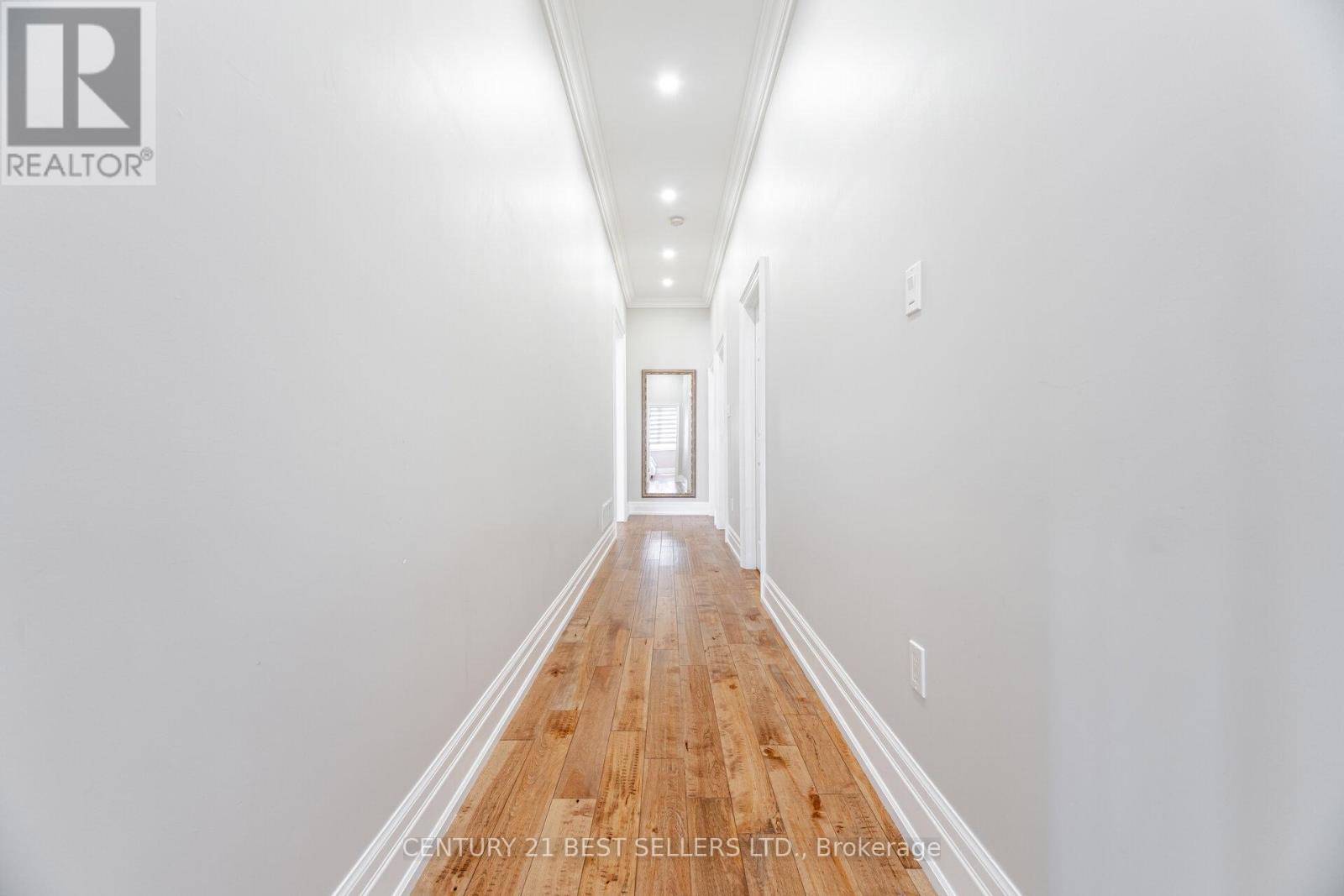 Photo 17 of 10108 Clarkway Drive, Brampton ON