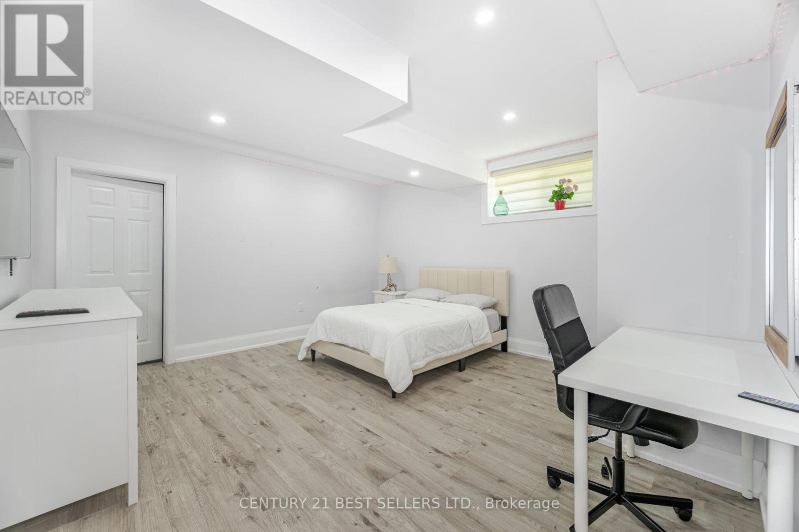 Photo 32 of 10108 Clarkway Drive, Brampton ON