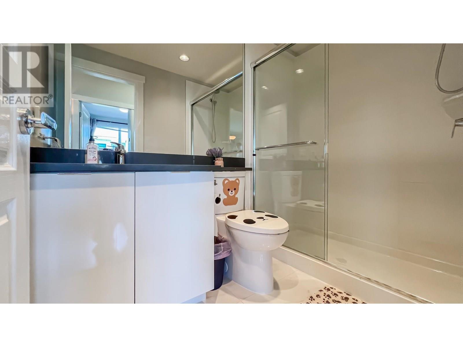 Photo 24 of 327 9366 Tomicki Avenue, Richmond BC