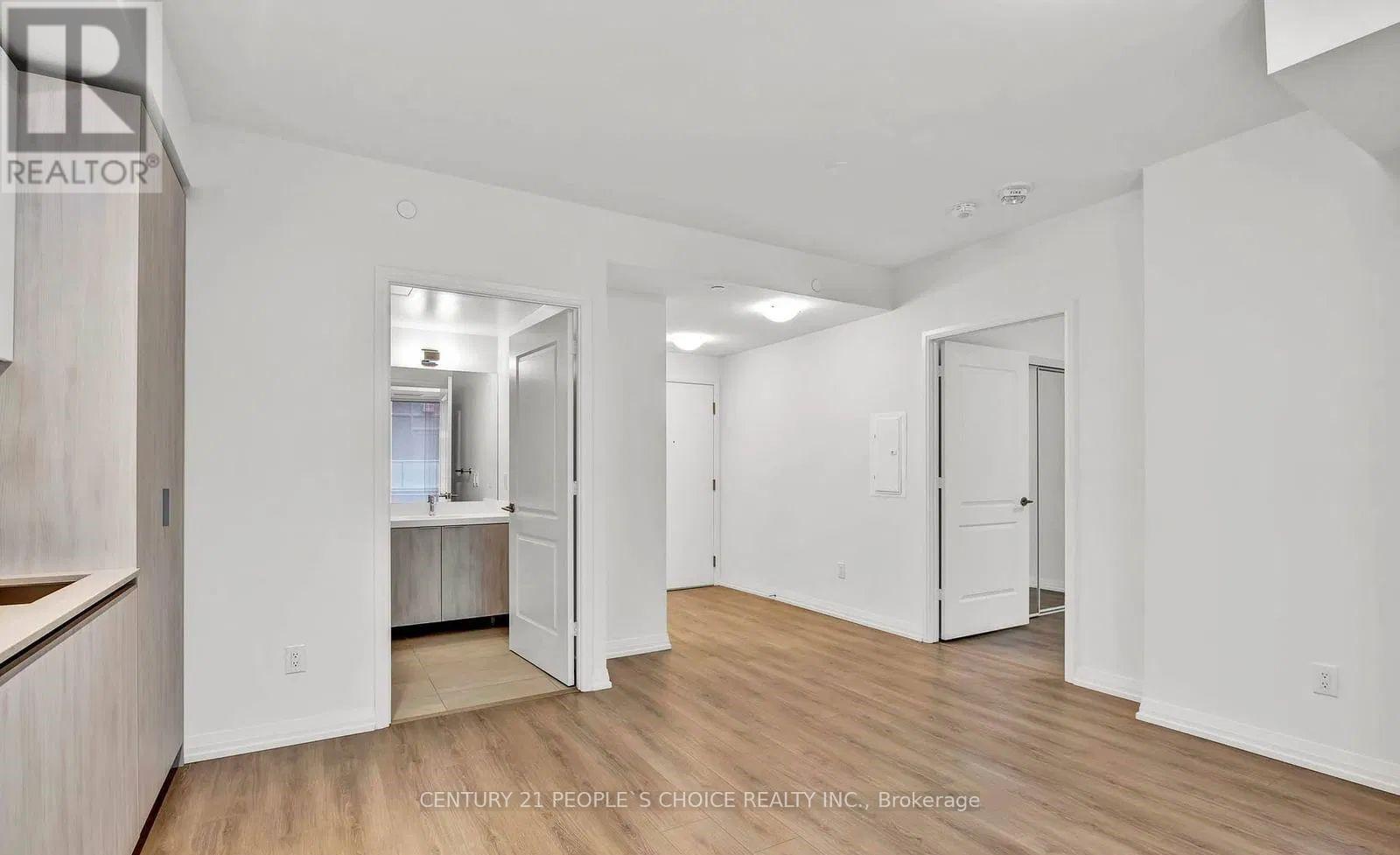 Photo 3 of 602 8 Widmer Street, Toronto ON