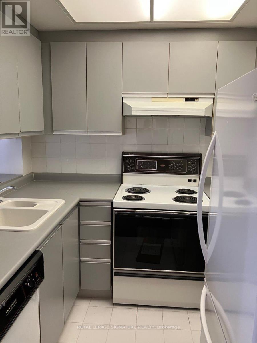 Photo 3 of 309 7 Bishop Avenue, Toronto ON