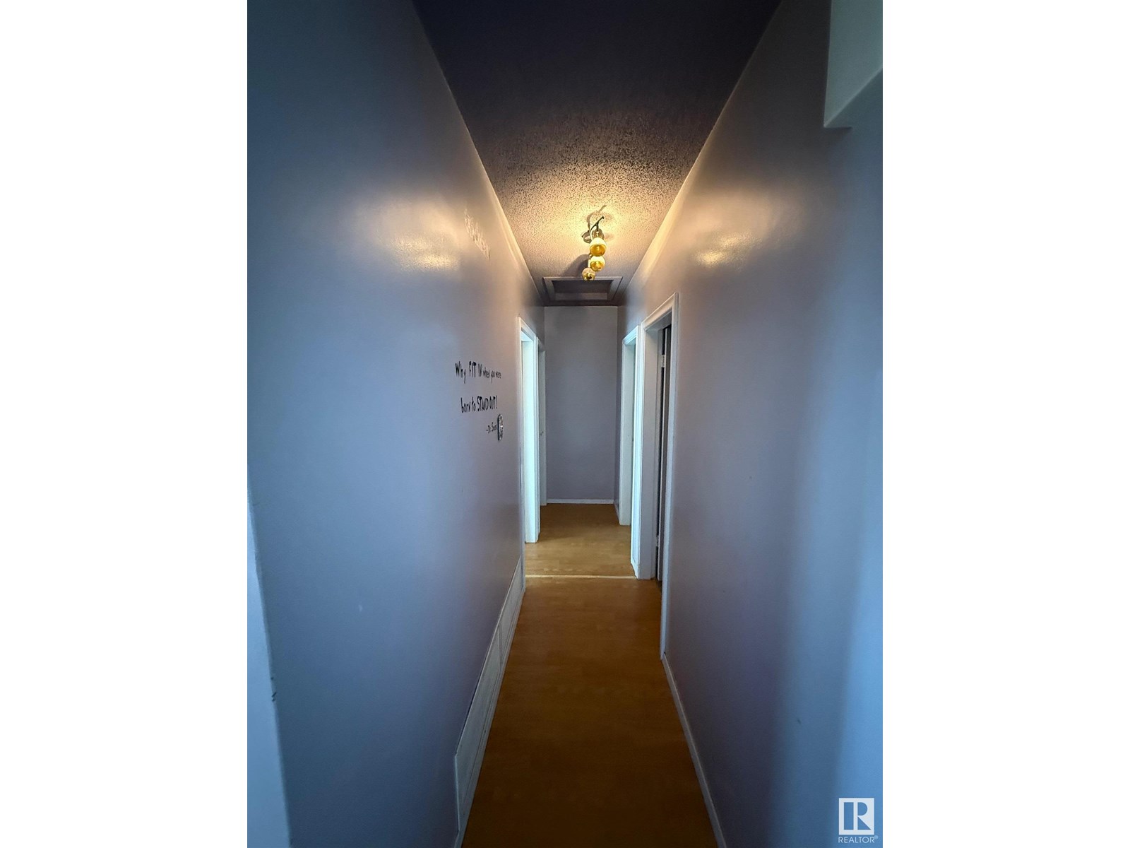Photo 5 of 12425 126 St Nw, Edmonton AB