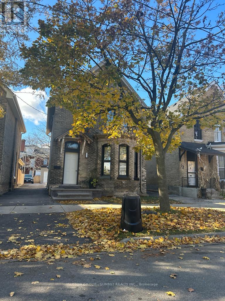 Photo 1 of 10 Pearl Street, Brantford ON
