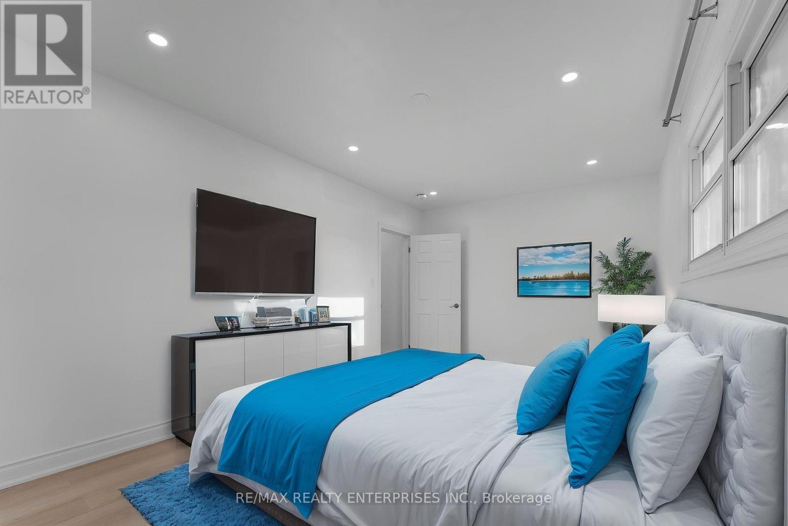 Photo 14 of 60 Wakelin Terrace, St Catharines ON