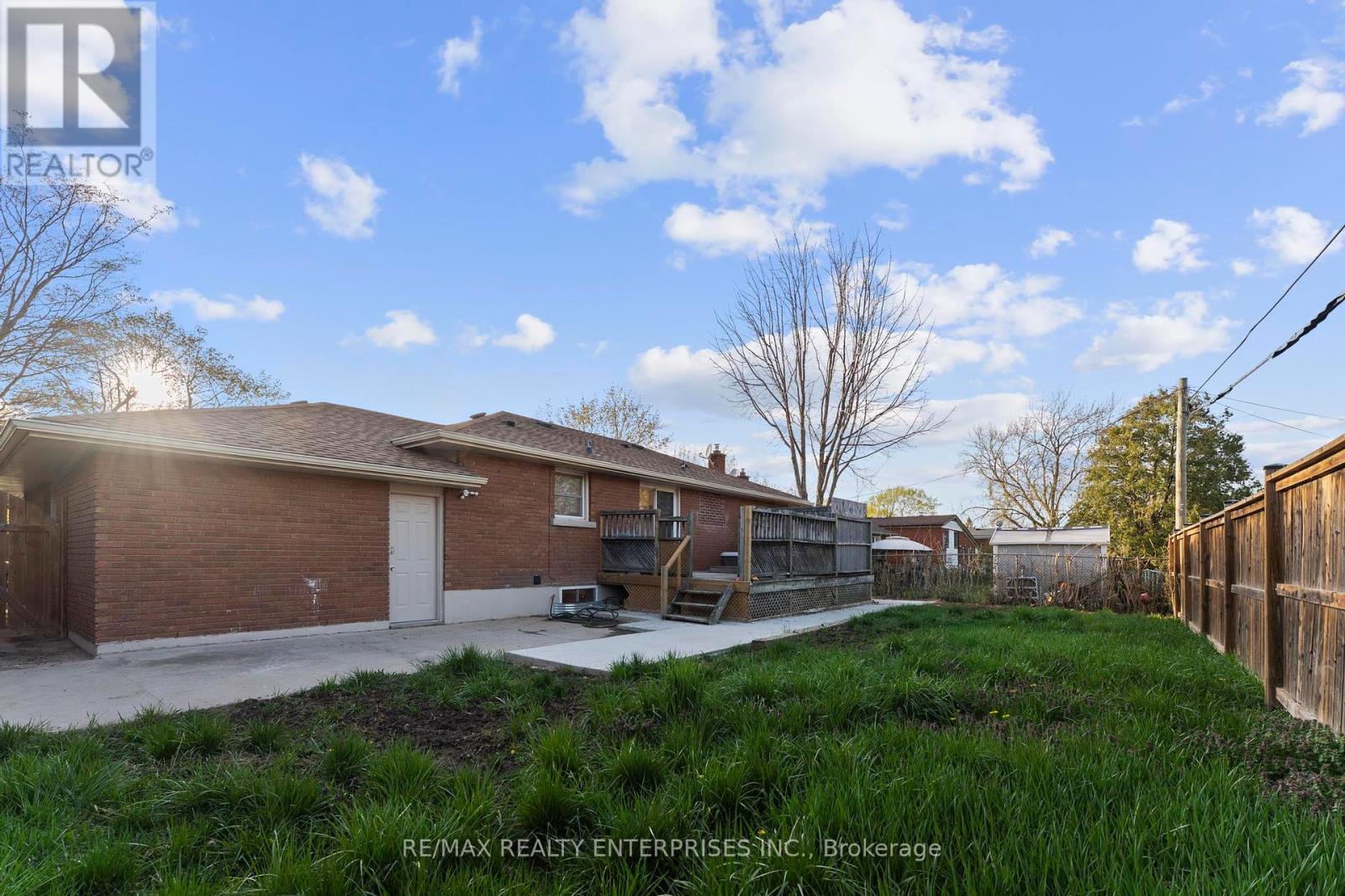 Photo 17 of 60 Wakelin Terrace, St Catharines ON
