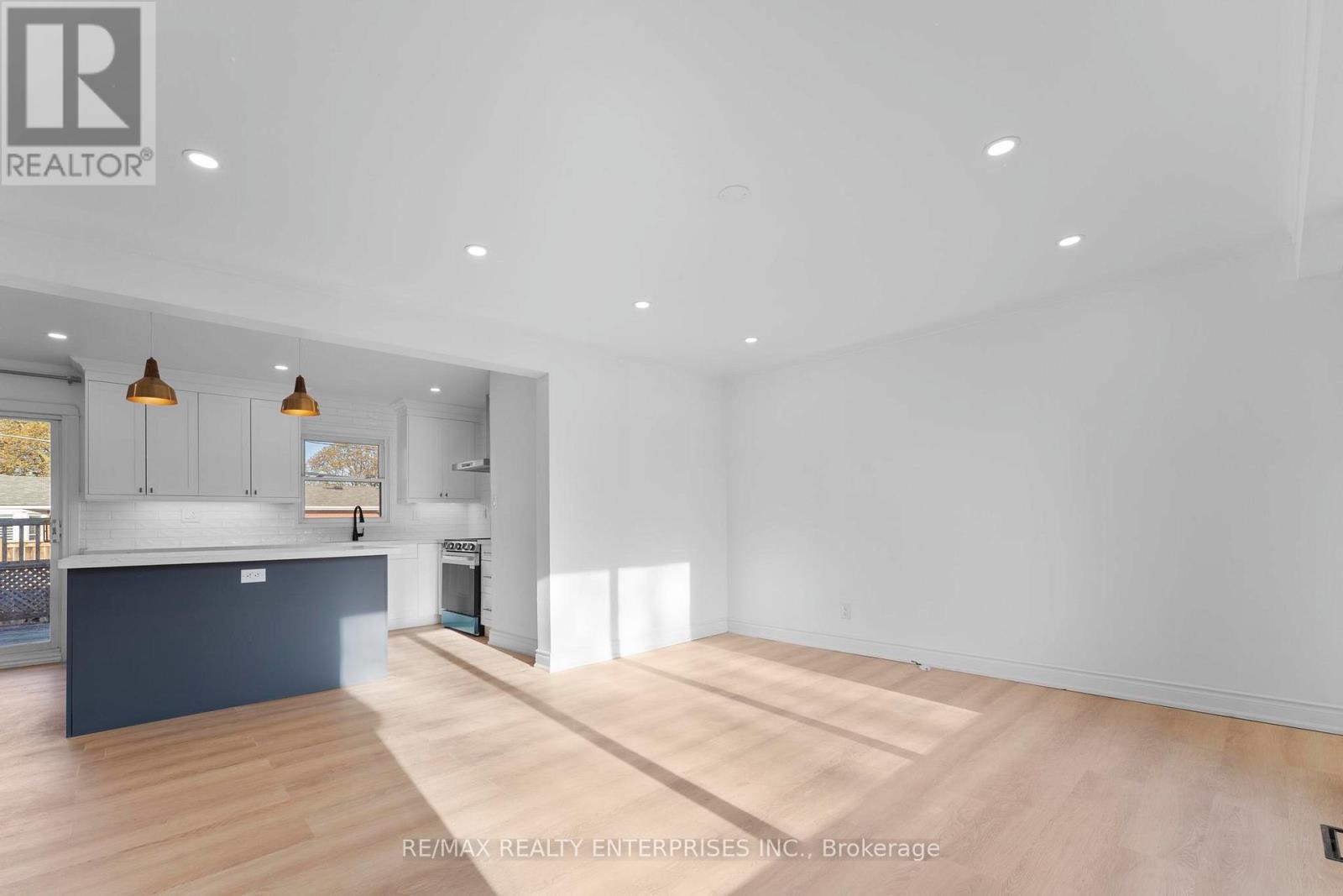 Photo 18 of 60 Wakelin Terrace, St Catharines ON