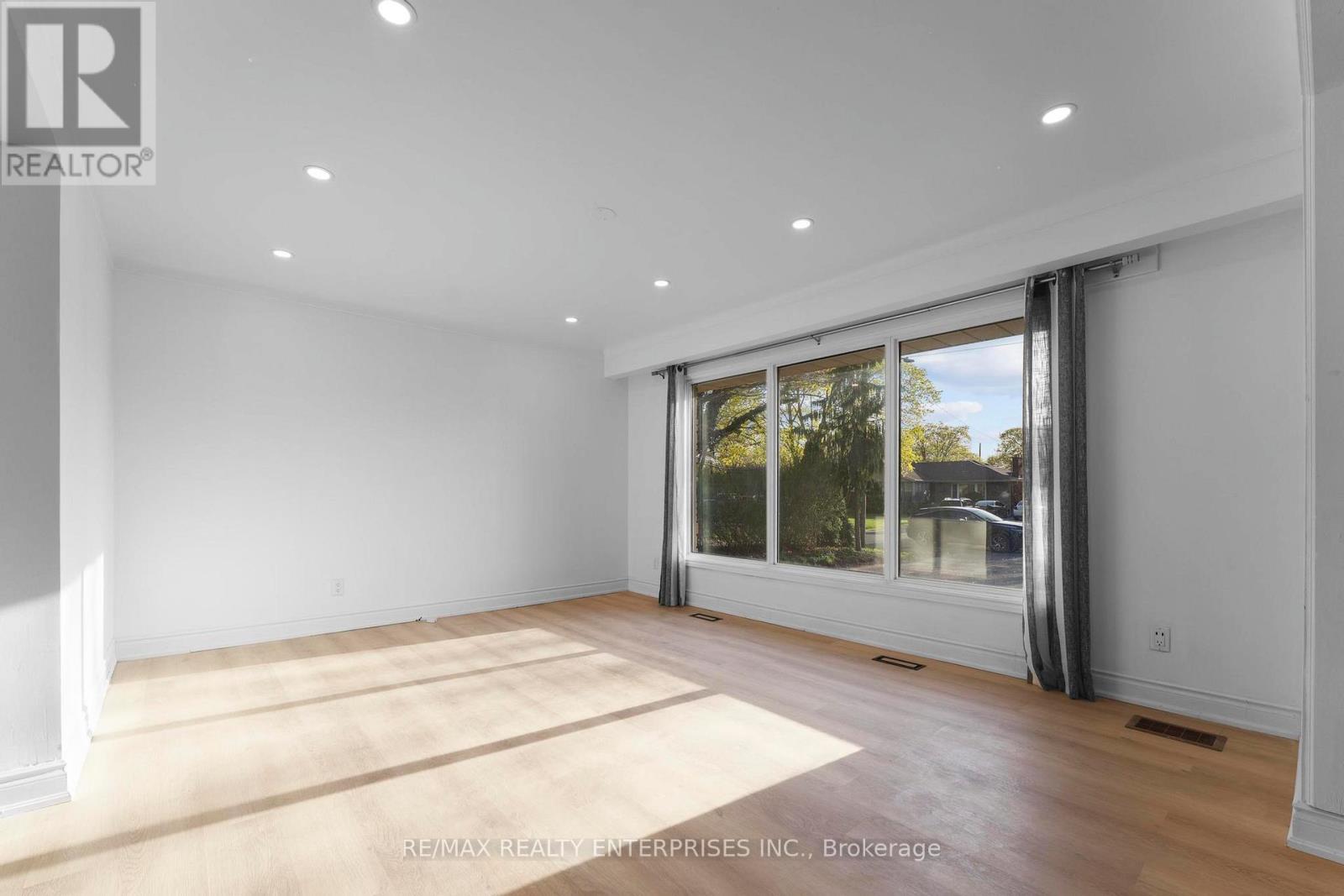 Photo 28 of 60 Wakelin Terrace, St Catharines ON