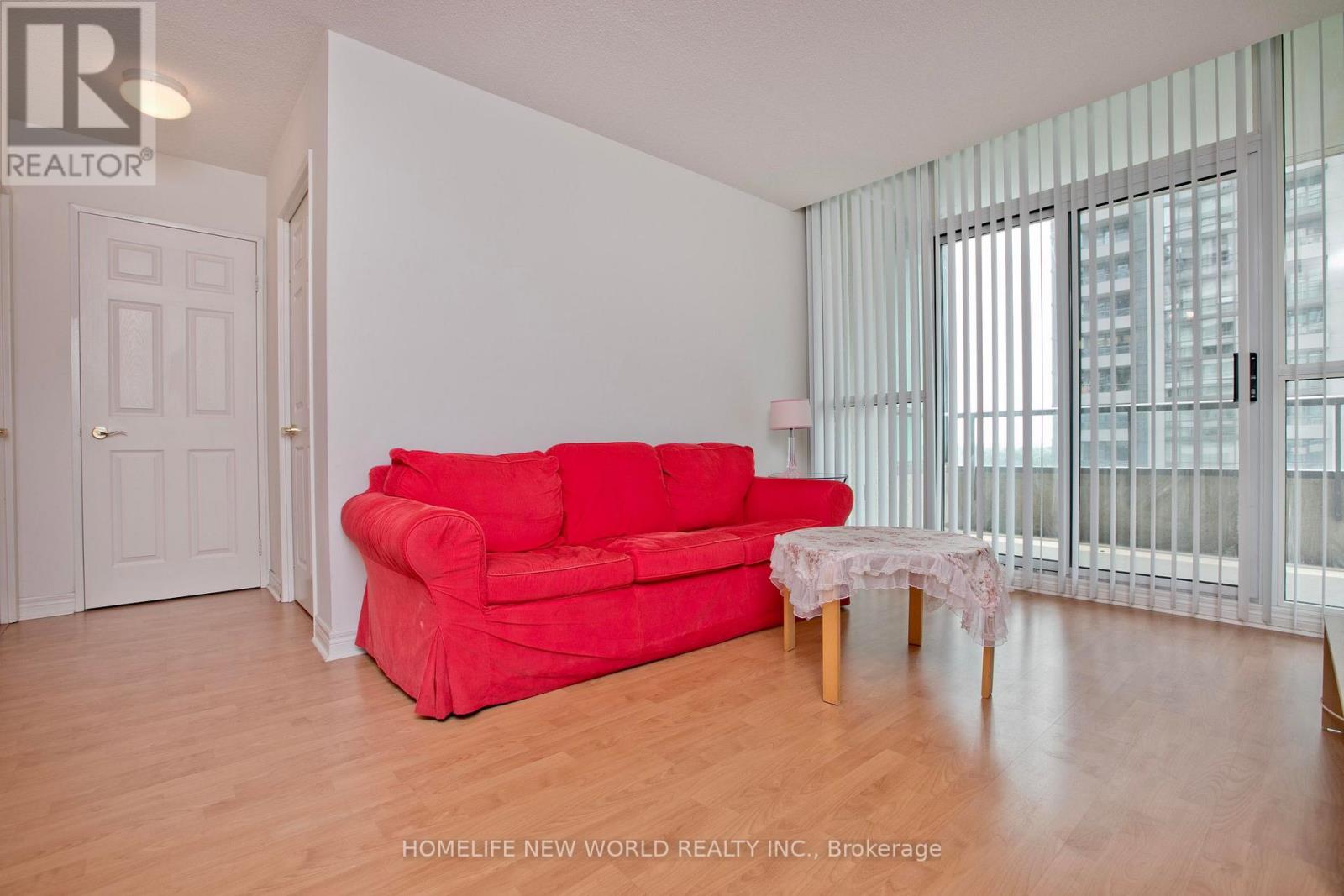 Photo 9 of 1506 23 Hollywood Avenue, Toronto ON