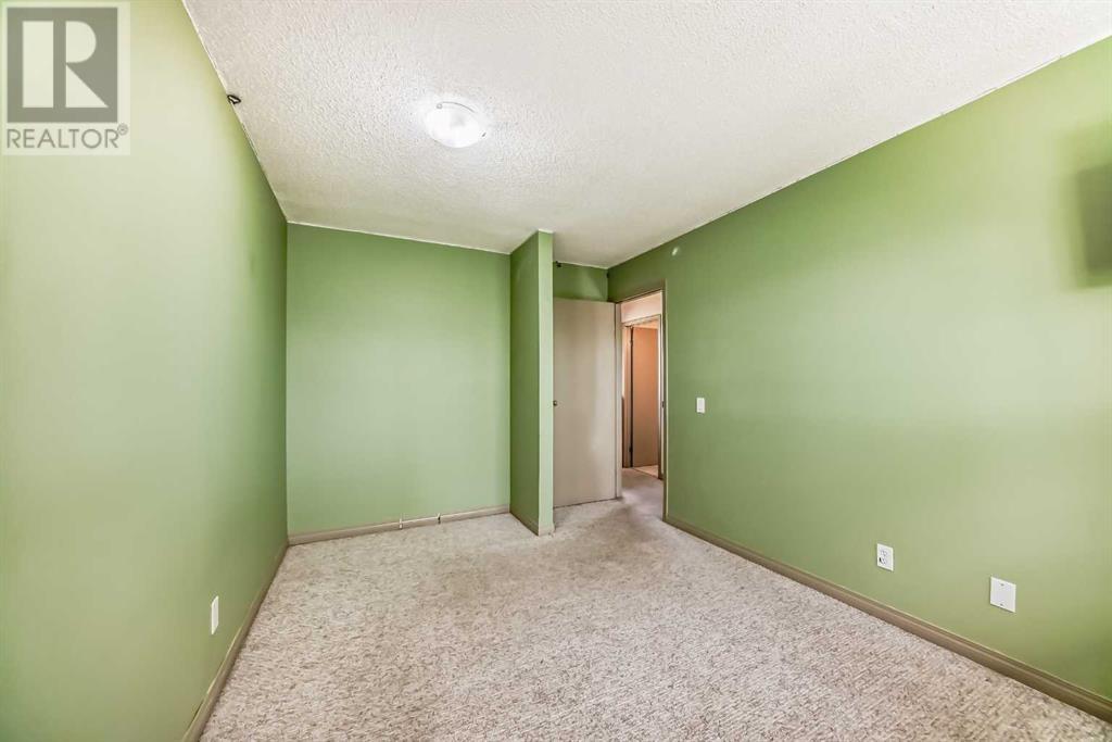 Single Family House 3 Level for Sale in   Ranchview Drive NW Ranchlands Calgary 