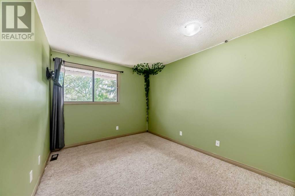 Single Family House 3 Level for Sale in   Ranchview Drive NW Ranchlands Calgary 