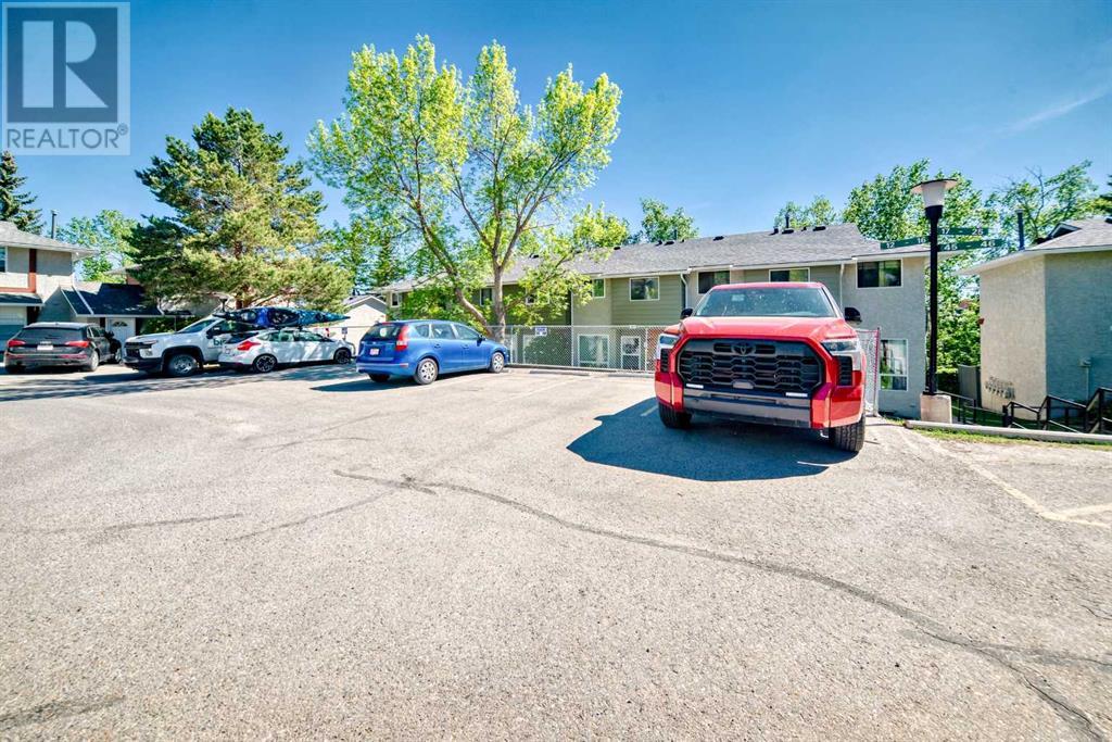 Single Family House 3 Level for Sale in   Ranchview Drive NW Ranchlands Calgary 