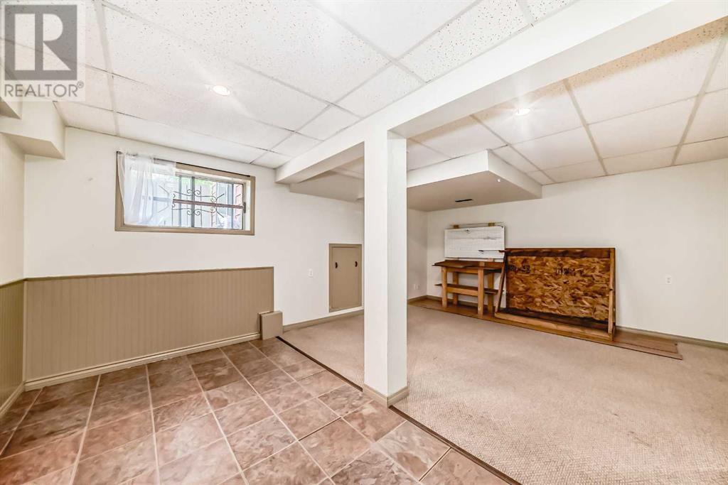 Single Family House 3 Level for Sale in   Ranchview Drive NW Ranchlands Calgary 