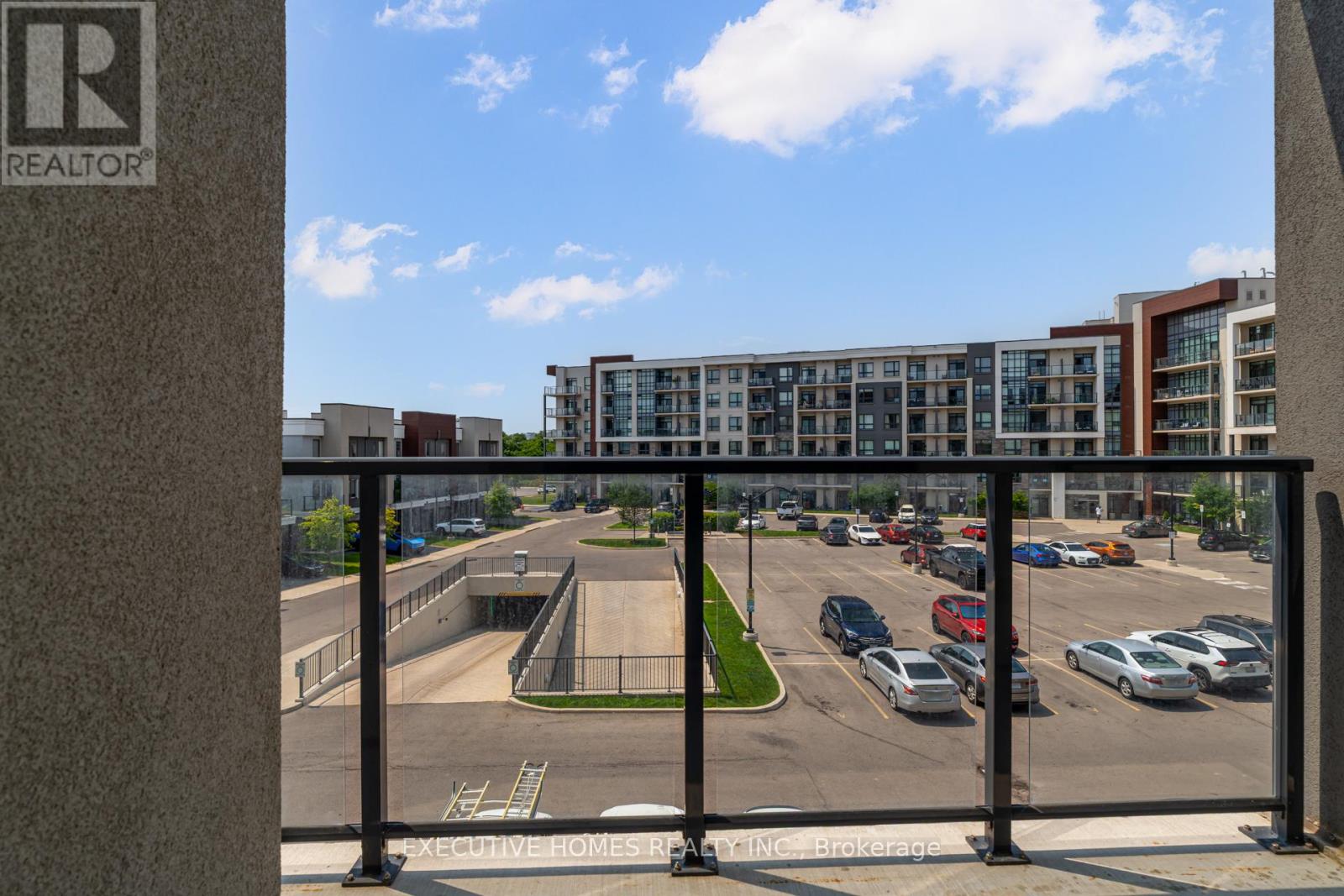 Photo 19 of 327 101 Shoreview Place, Hamilton ON