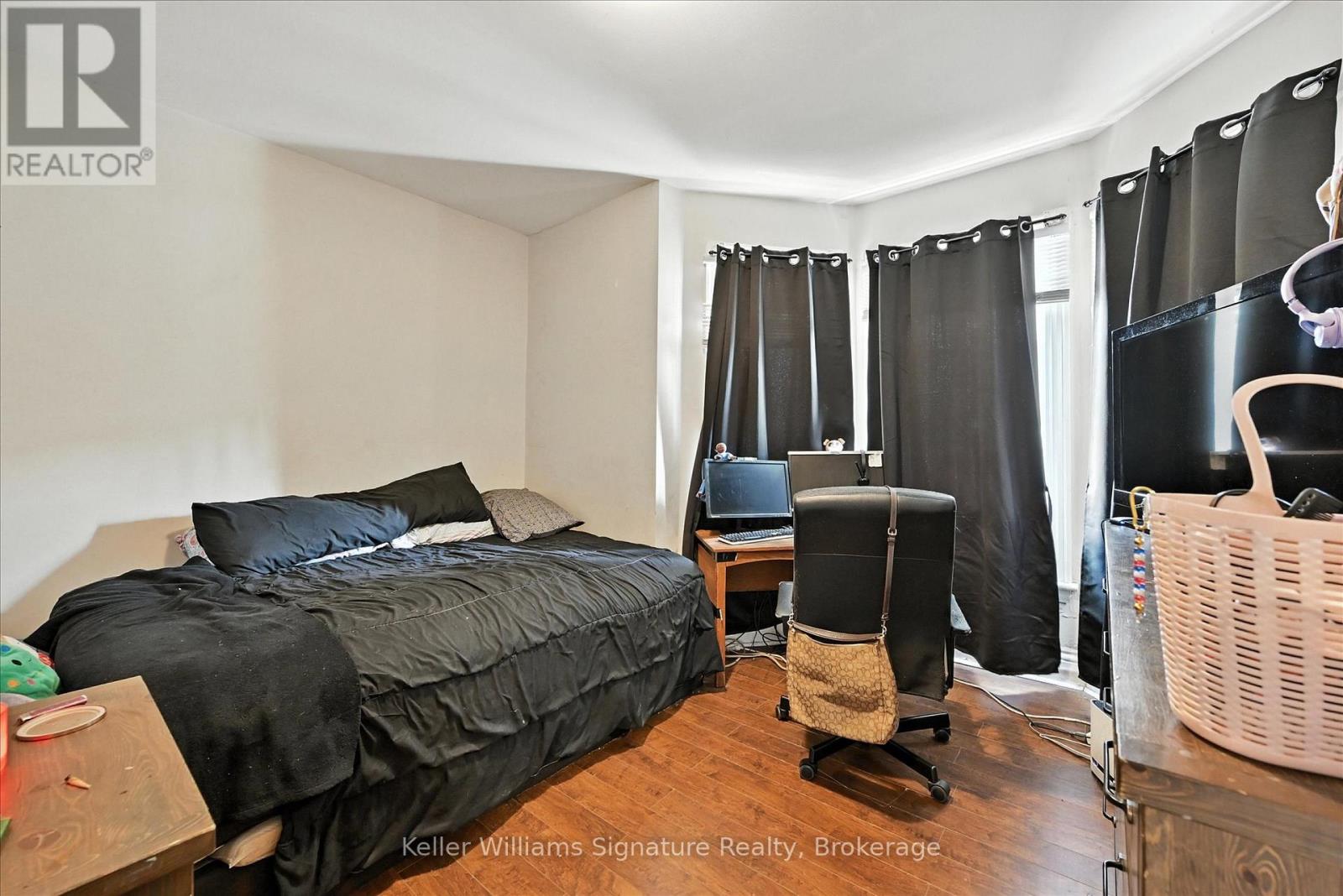 Photo 12 of 9 Tisdale Street S, Hamilton ON