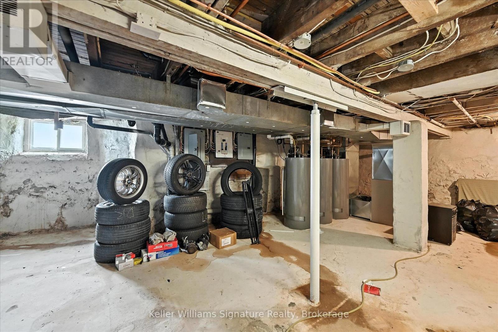 Photo 25 of 9 Tisdale Street S, Hamilton ON