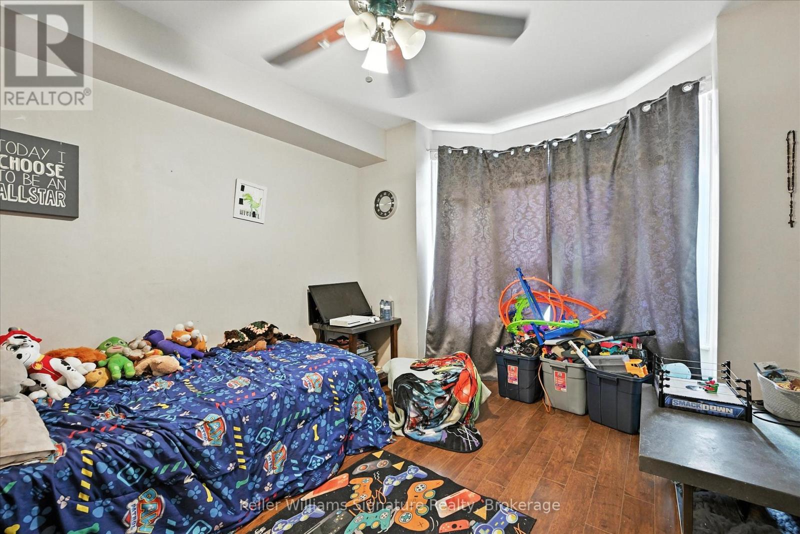 Photo 8 of 9 Tisdale Street S, Hamilton ON