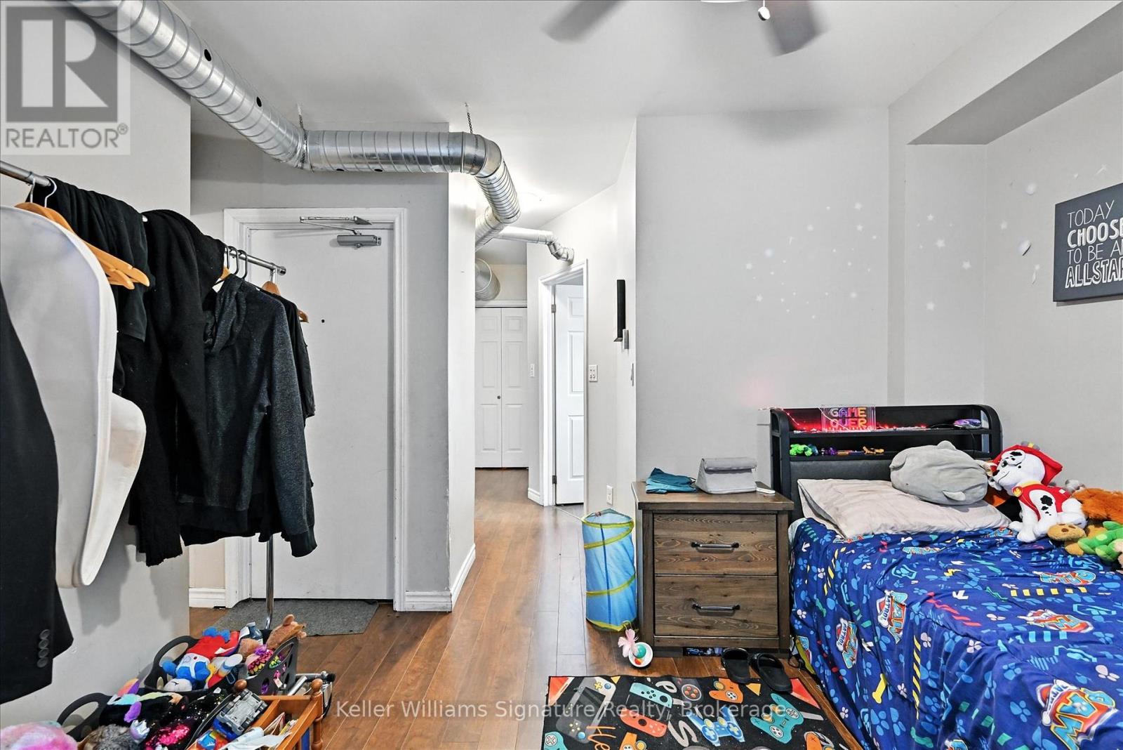 Photo 9 of 9 Tisdale Street S, Hamilton ON