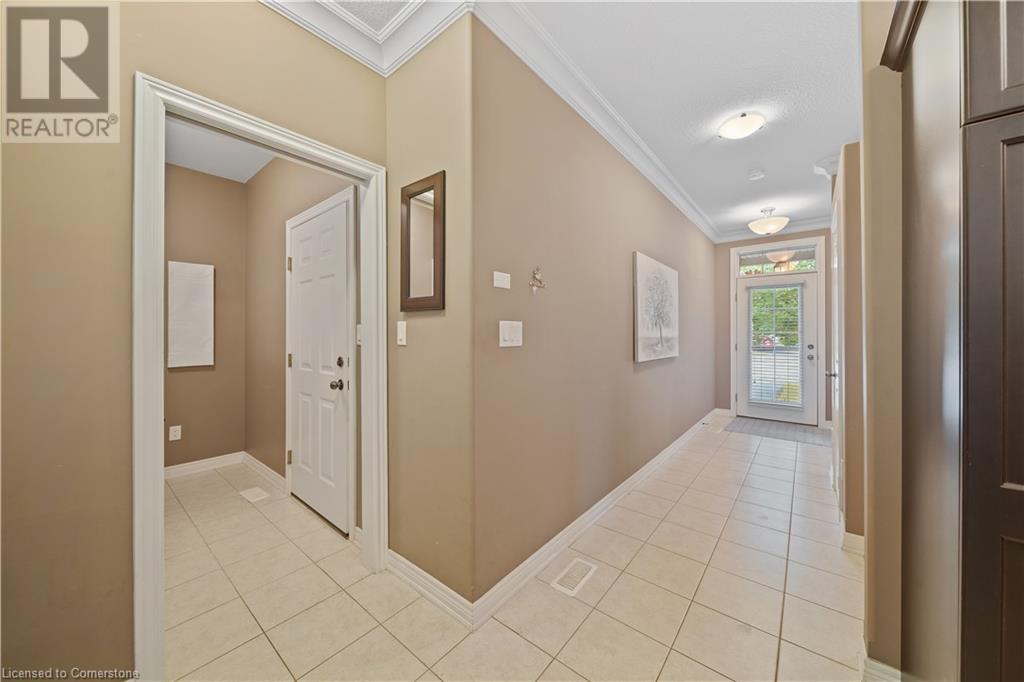 Photo 3 of 23 Iron Bridge Court, Caledonia ON