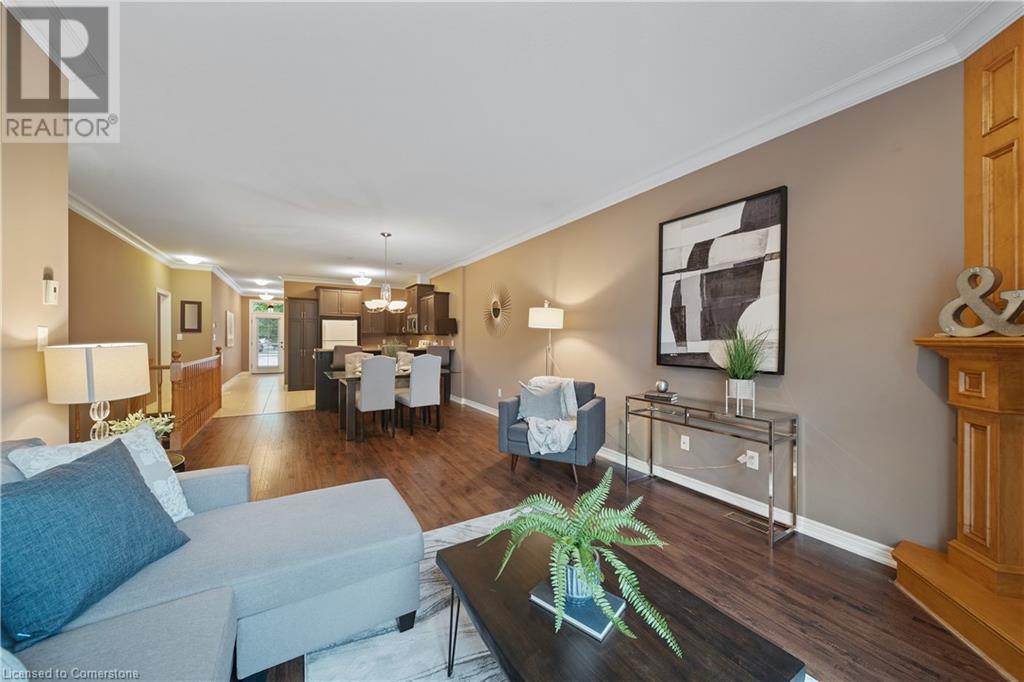 Photo 6 of 23 Iron Bridge Court, Caledonia ON