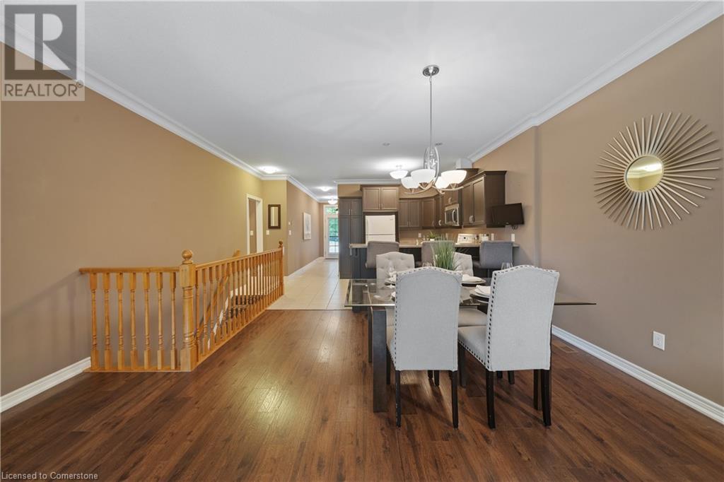 Photo 8 of 23 Iron Bridge Court, Caledonia ON