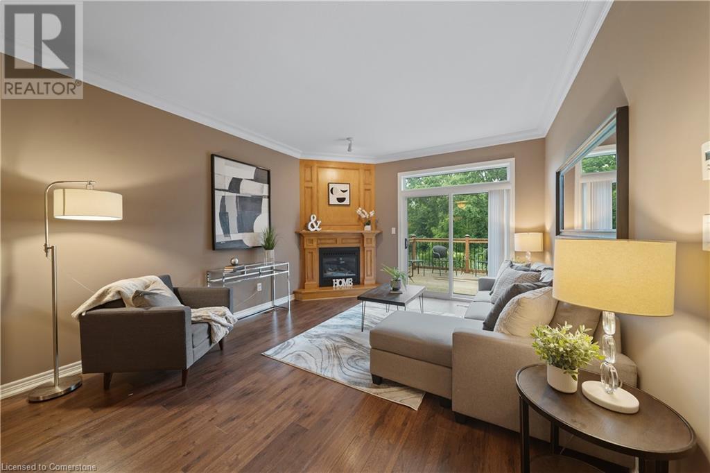 Photo 4 of 23 Iron Bridge Court, Caledonia ON