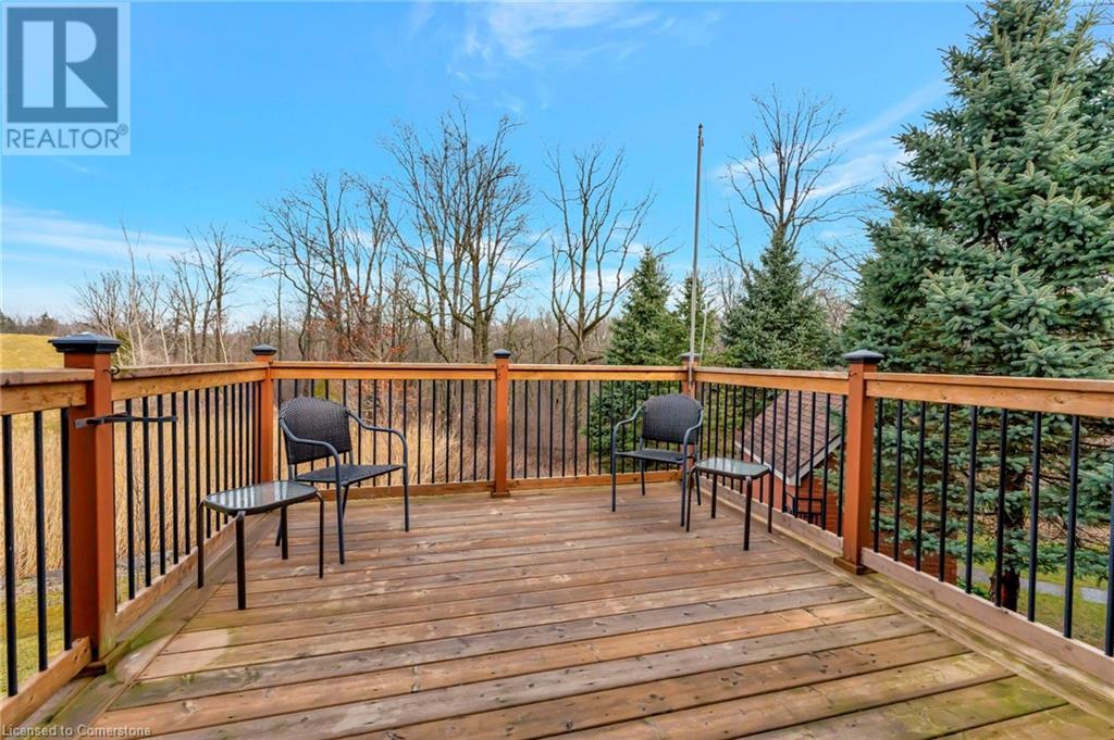 Photo 30 of 23 Iron Bridge Court, Caledonia ON