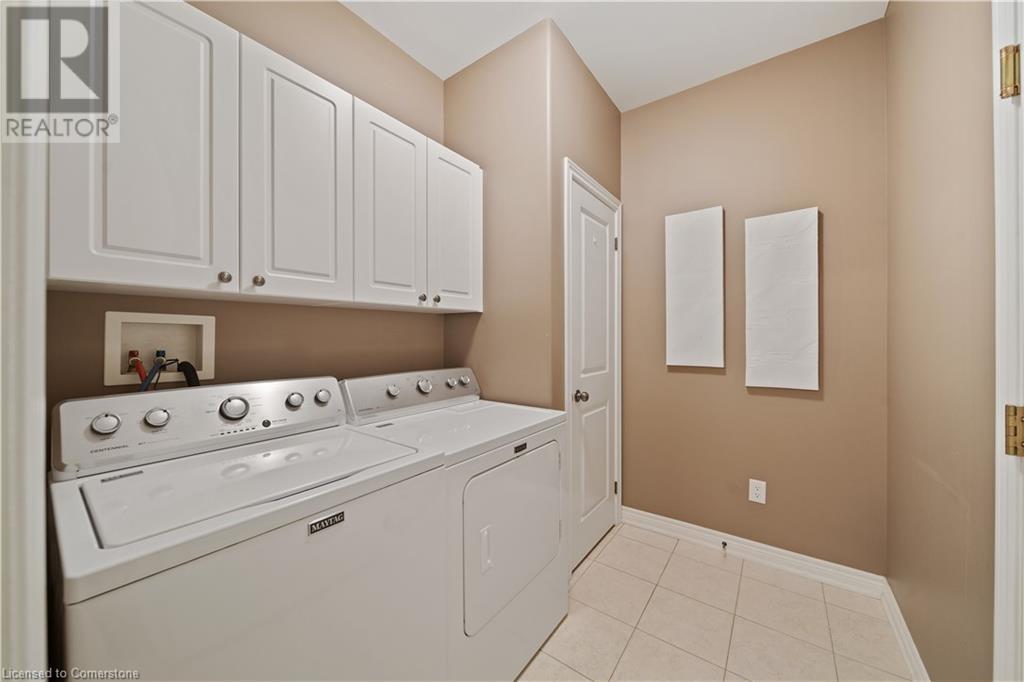 Photo 29 of 23 Iron Bridge Court, Caledonia ON