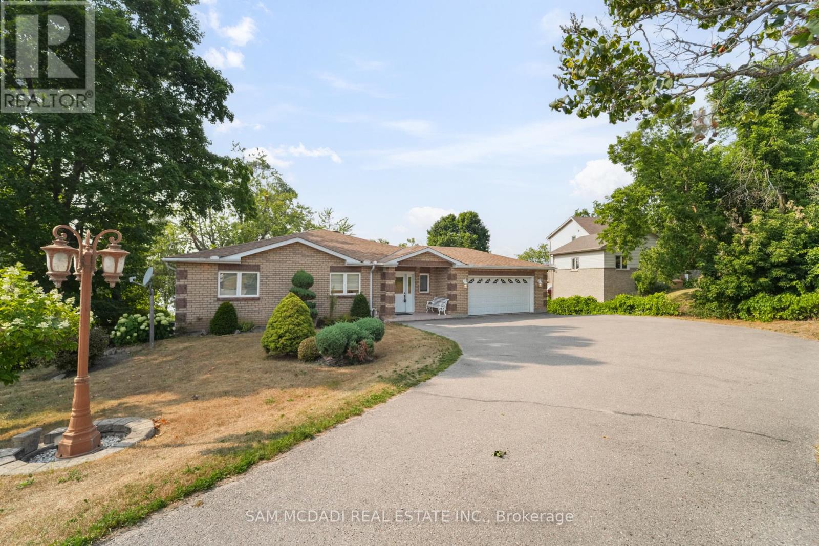 Photo 12 of 84 Maryland Drive, Selwyn ON