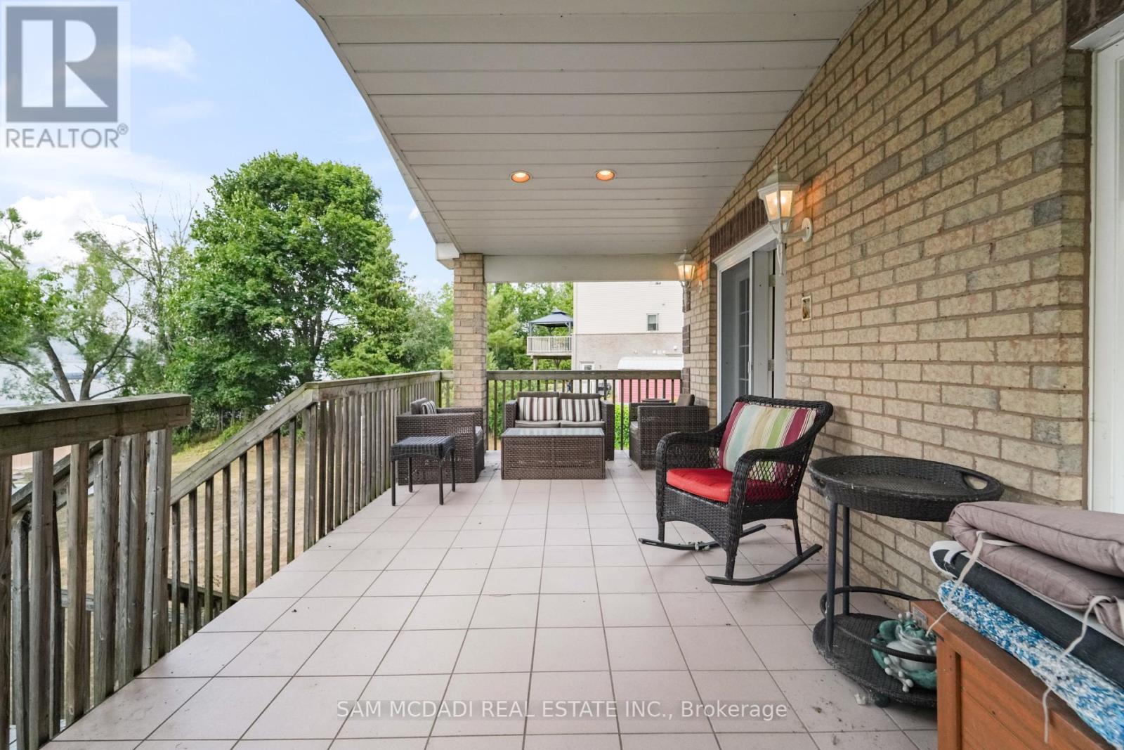 Photo 3 of 84 Maryland Drive, Selwyn ON