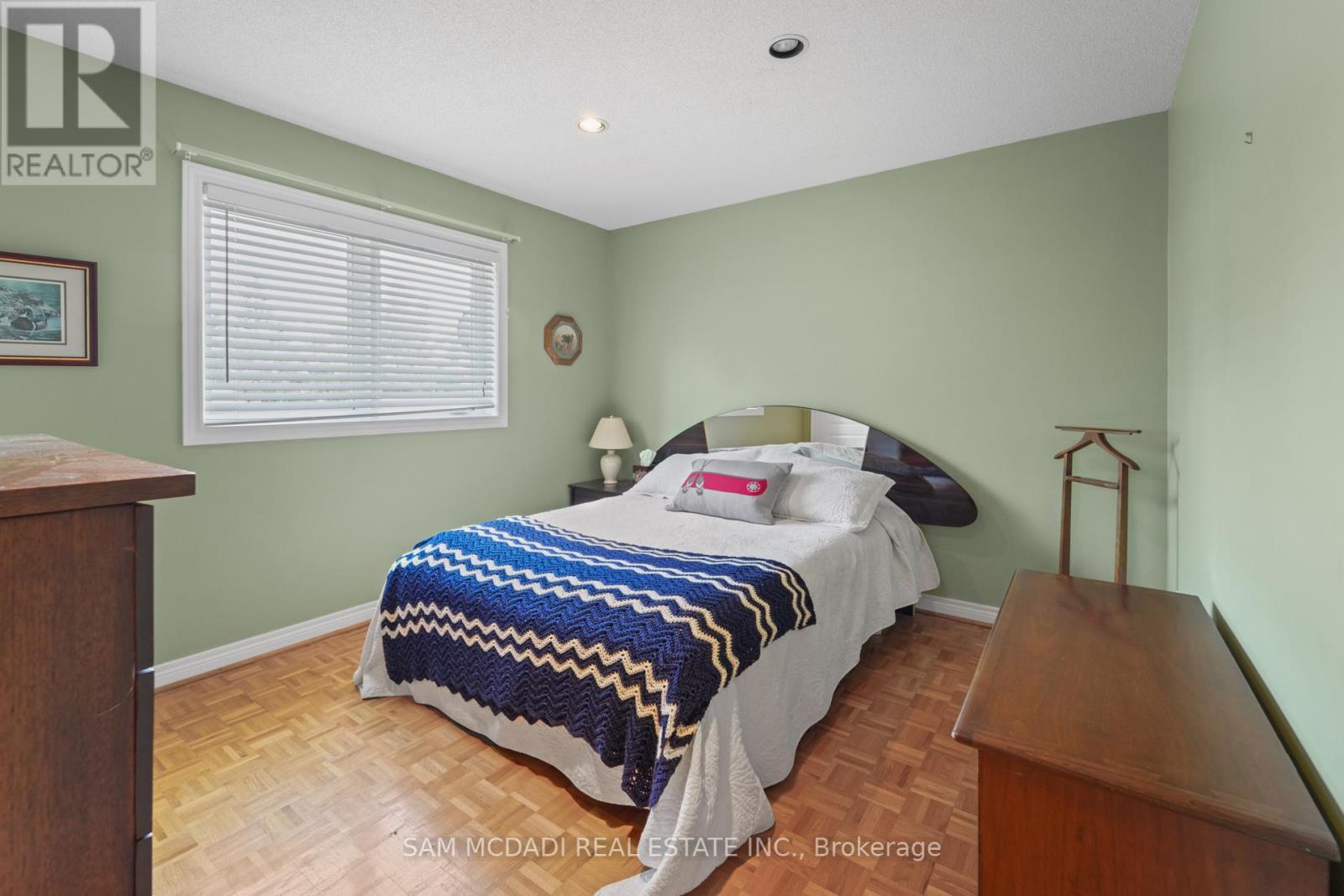 Photo 46 of 84 Maryland Drive, Selwyn ON