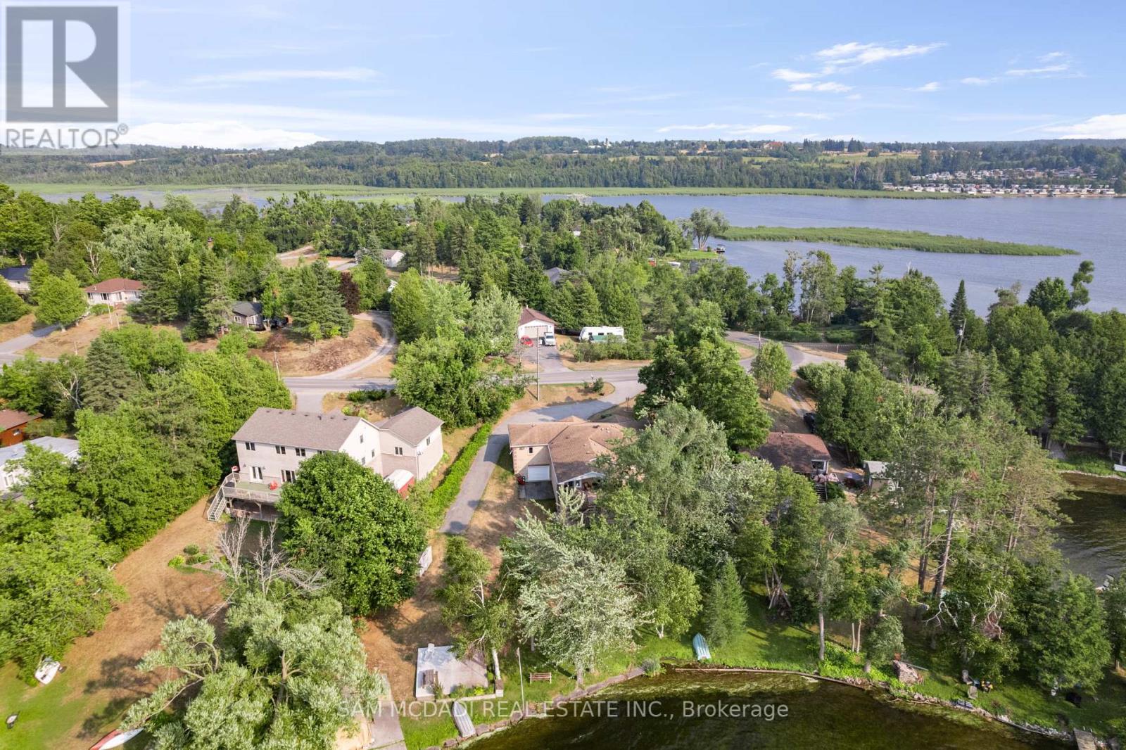 Photo 2 of 84 Maryland Drive, Selwyn ON