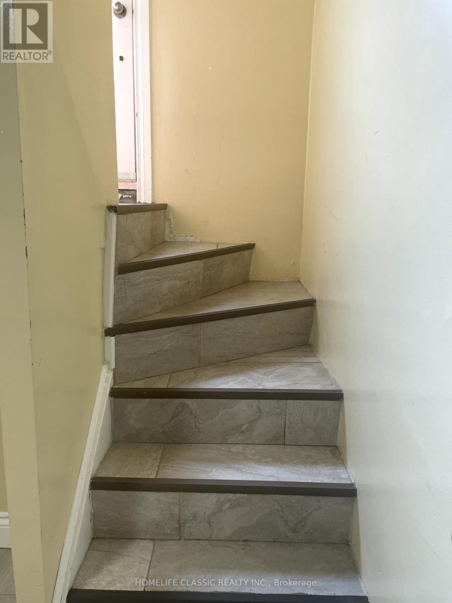 Photo 3 of Lower 31 Madawaska Avenue, Toronto ON