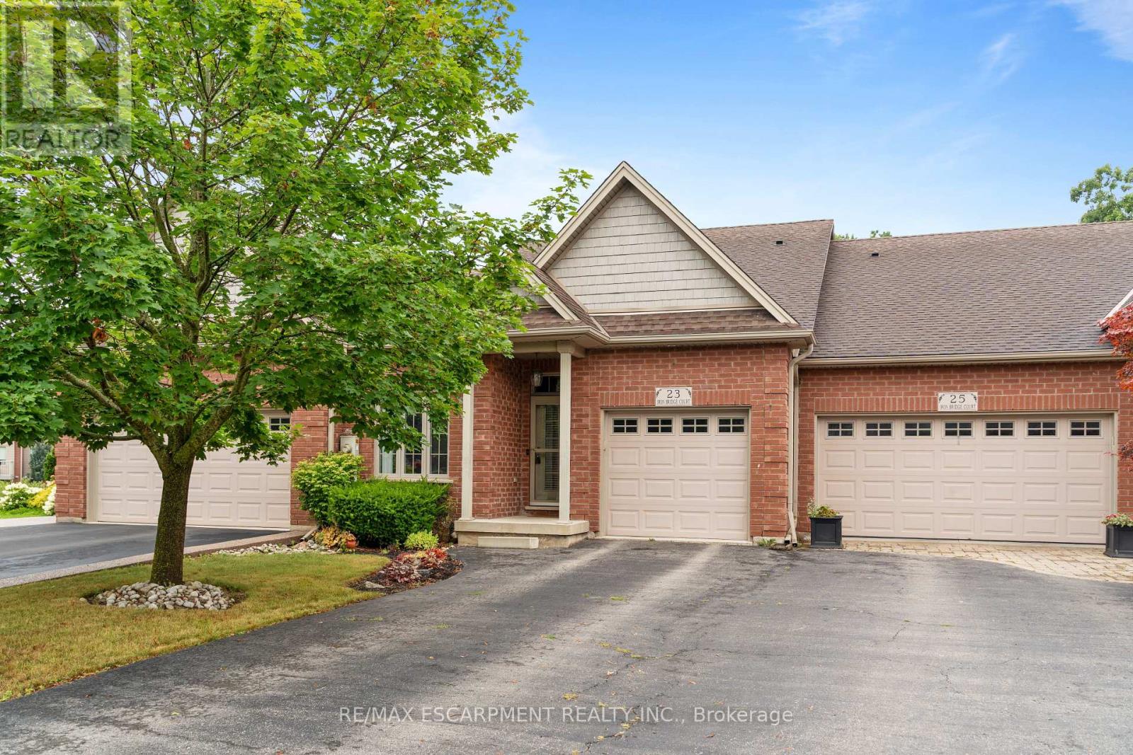 Photo 4 of 23 Iron Bridge Court, Haldimand ON