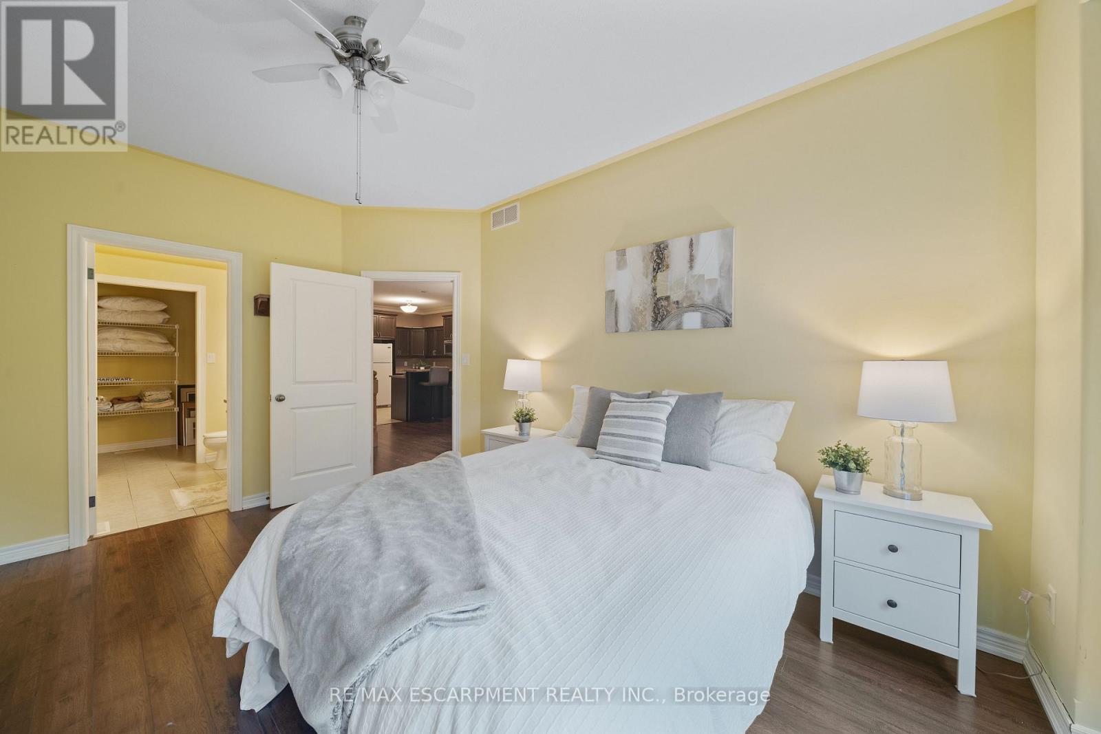 Photo 23 of 23 Iron Bridge Court, Haldimand ON