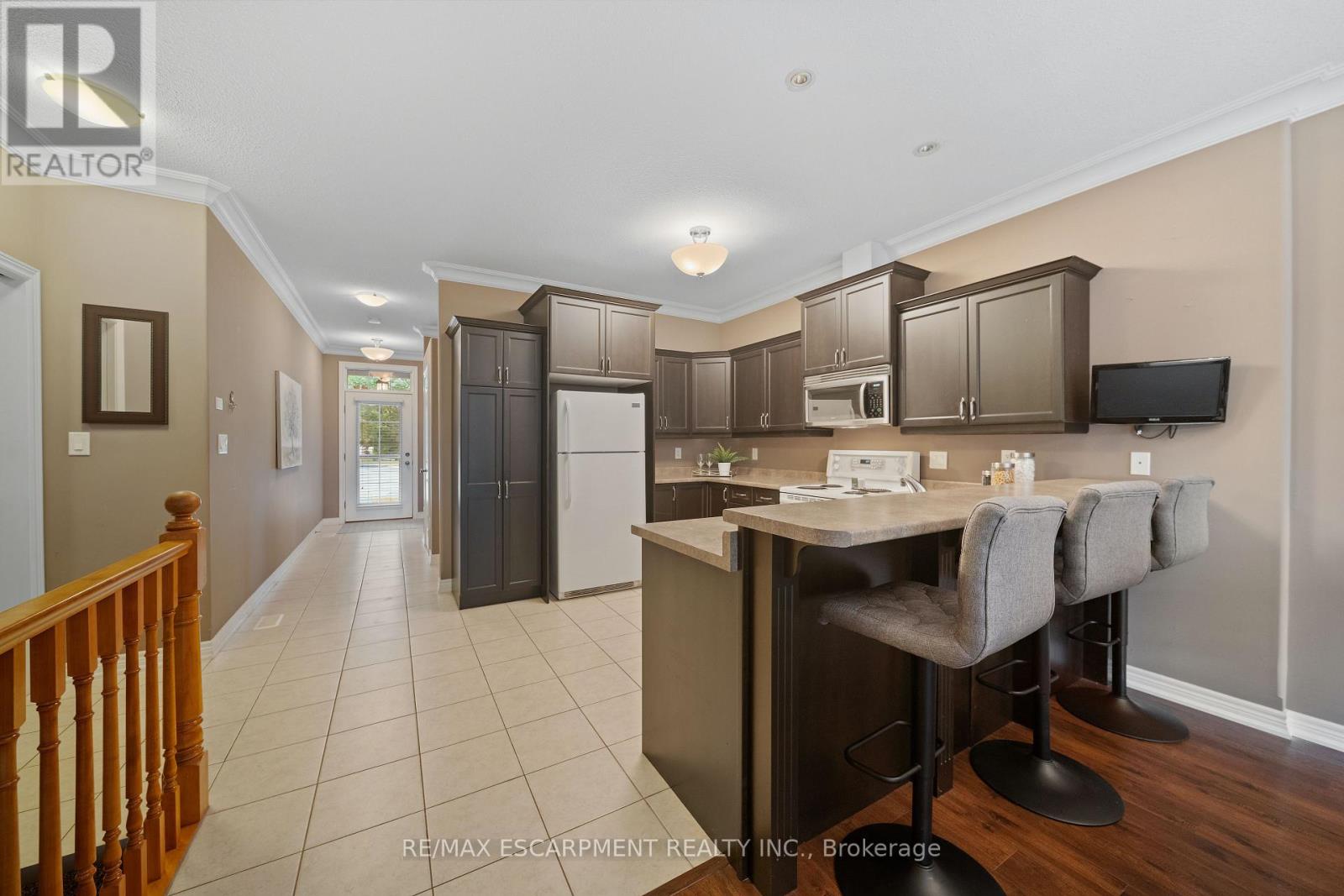 Photo 28 of 23 Iron Bridge Court, Haldimand ON