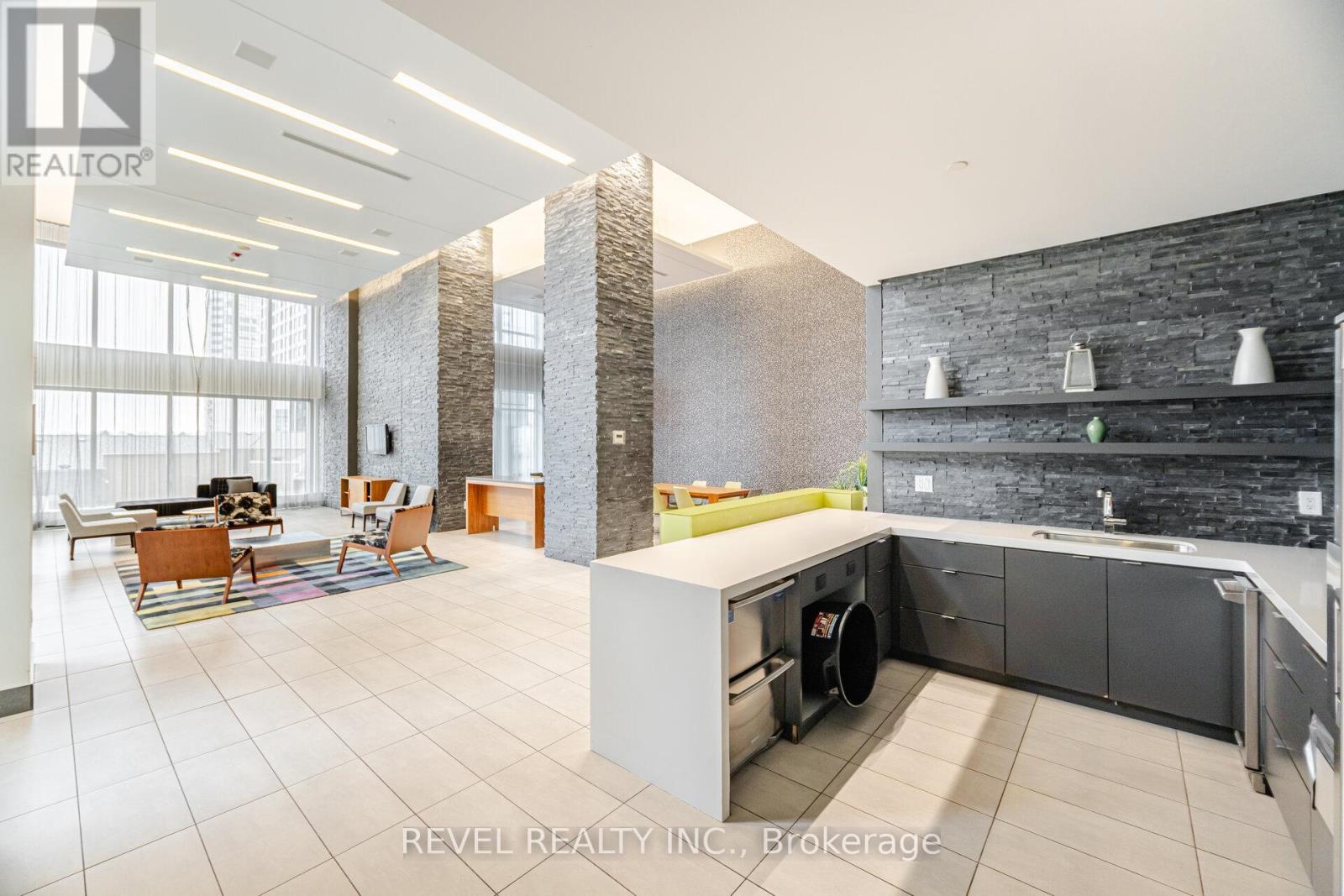 Photo 40 of 2105 365 Prince Of Wales Drive, Mississauga ON