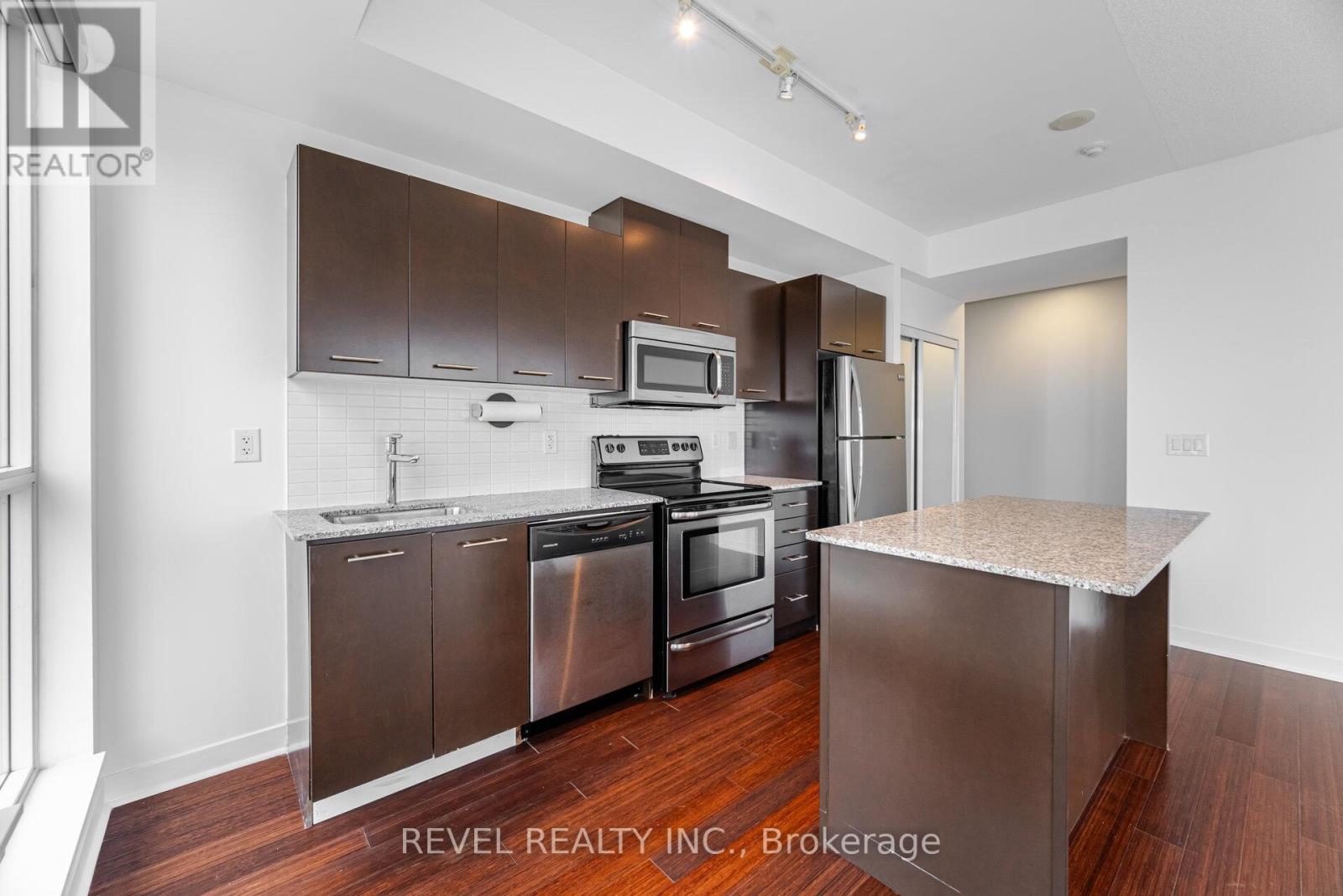 Photo 9 of 2105 365 Prince Of Wales Drive, Mississauga ON