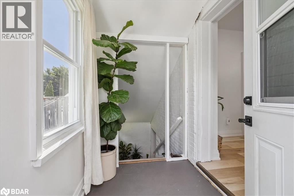 Photo 27 of 48 Aberdeen Avenue, Brantford ON