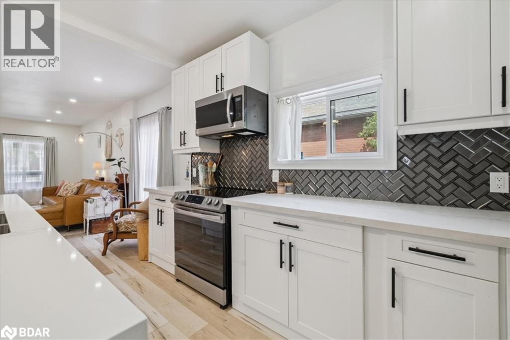 Photo 14 of 48 Aberdeen Avenue, Brantford ON