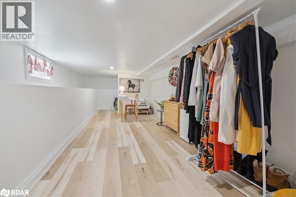 Photo 29 of 48 Aberdeen Avenue, Brantford ON